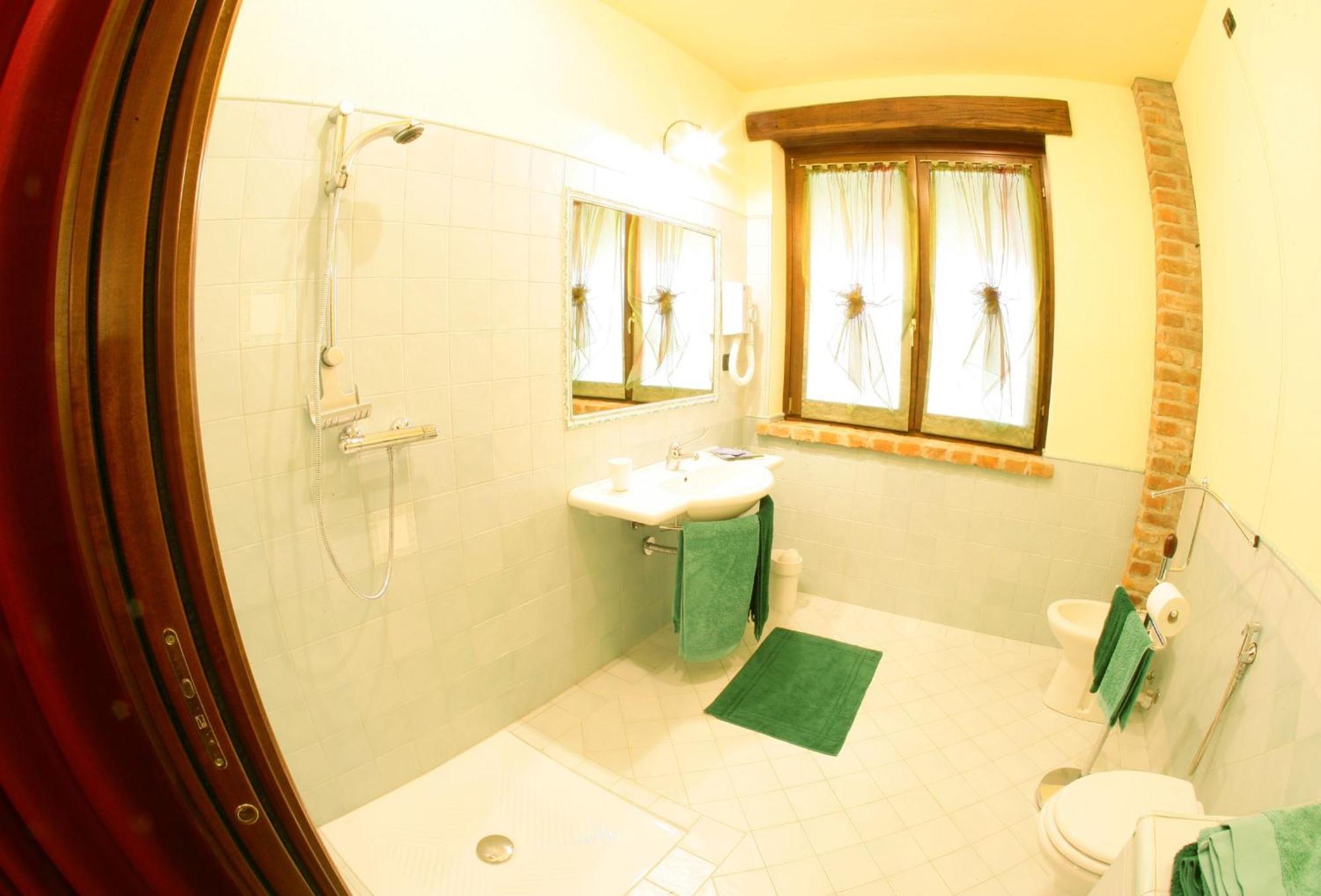 Le Soleil Villa Vigone Room photo